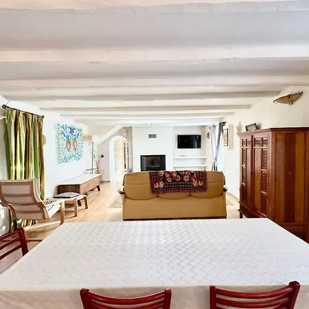 Nyaraló Spacieuse Longere Archi Cosy - Jardin *